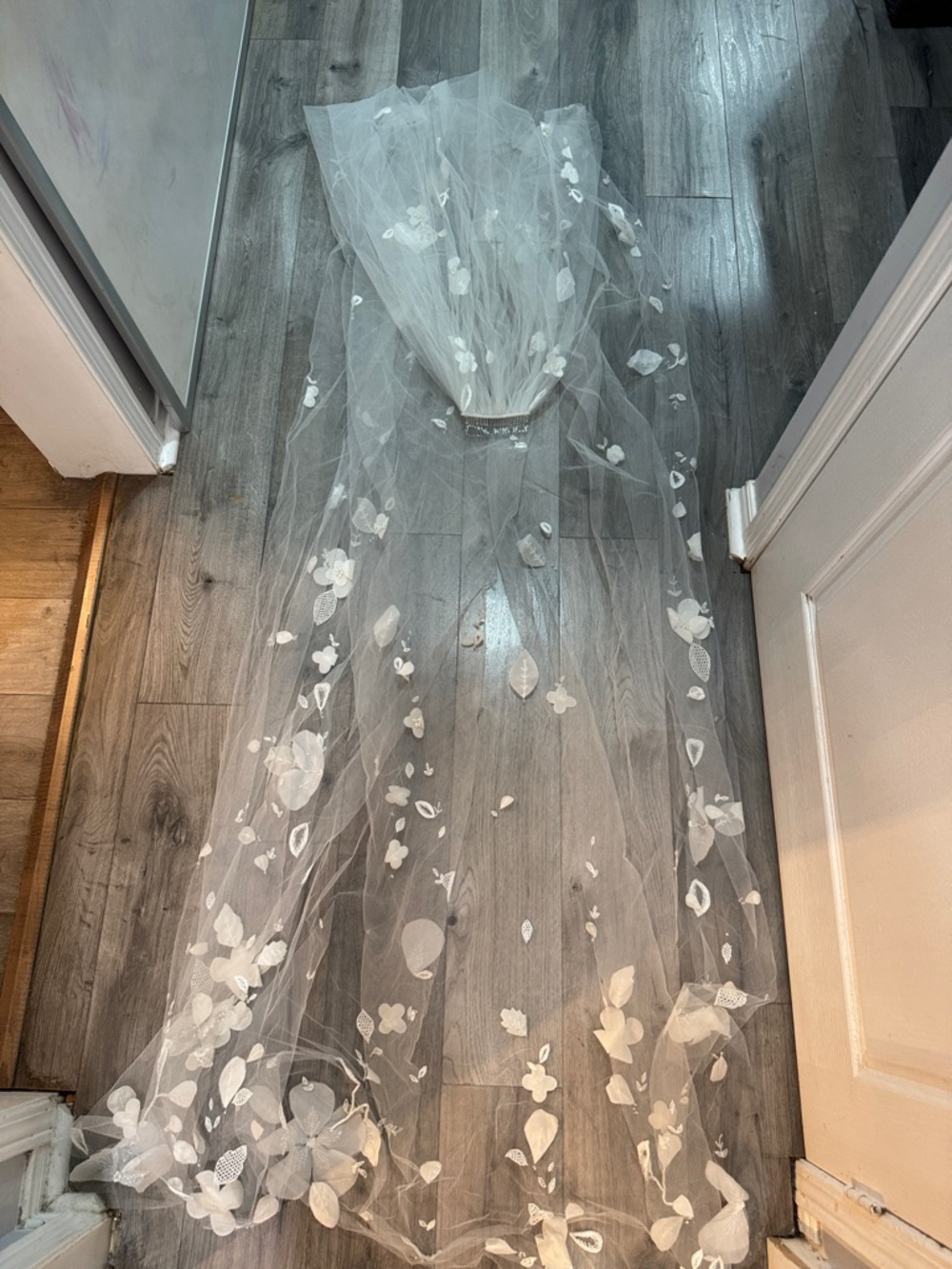 White Floral Appliqué Bridal Veil